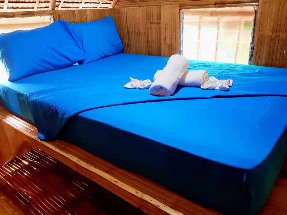 Nirvana Bamboo Houses & Dive Resort Moalboal Exteriör bild