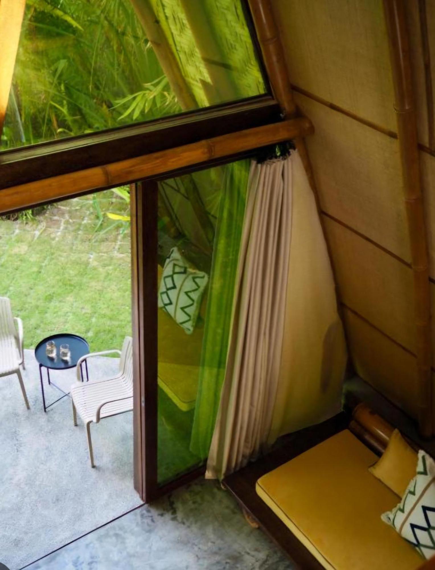 Nirvana Bamboo Houses & Dive Resort Moalboal Exteriör bild