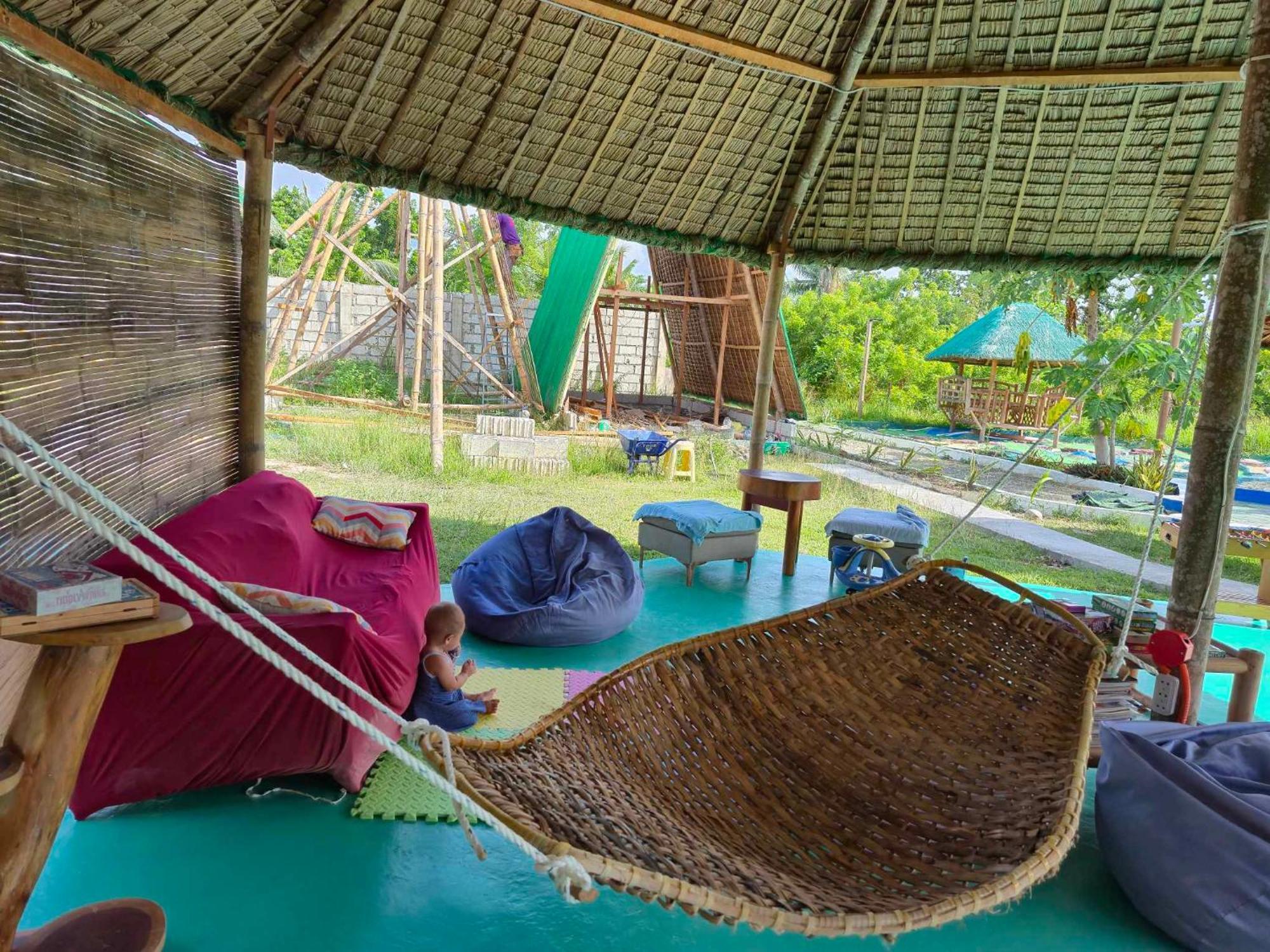 Nirvana Bamboo Houses & Dive Resort Moalboal Exteriör bild